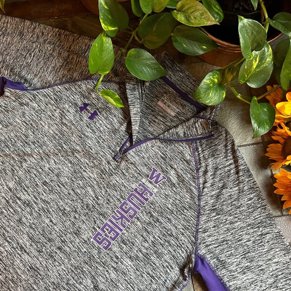 Washington Huskies Quarter Zip by Under Armour - Picture 4 of 15